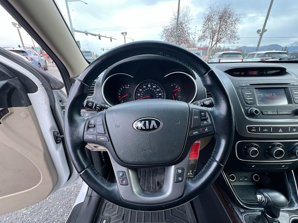 Thumbnail: 2015 Kia Sorento - 2