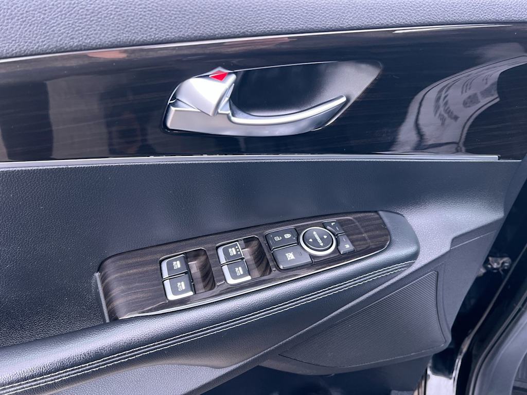 Thumbnail: 2020 Kia Sorento - 20
