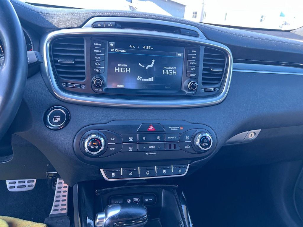 Thumbnail: 2016 Kia Sorento - 22