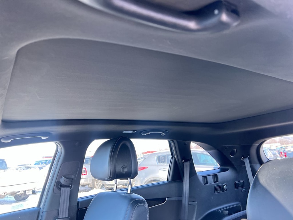 Thumbnail: 2016 Kia Sorento - 24