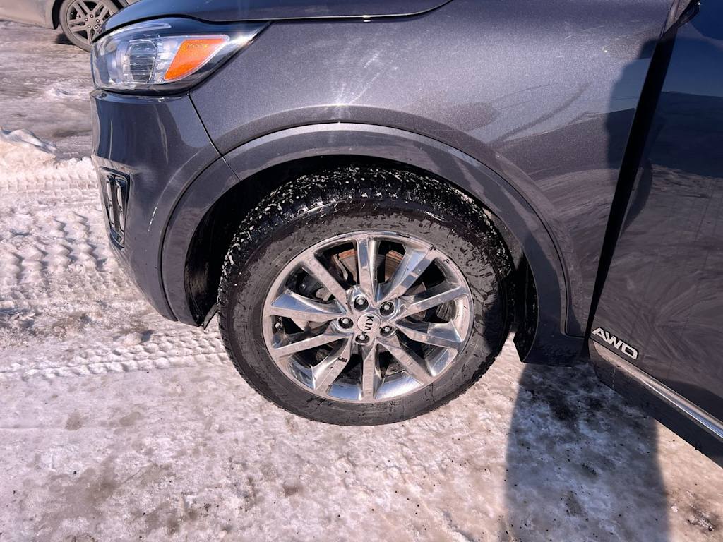 Thumbnail: 2016 Kia Sorento - 7