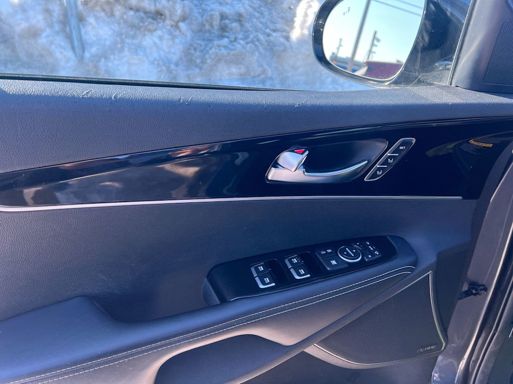 Thumbnail: 2016 Kia Sorento - 20