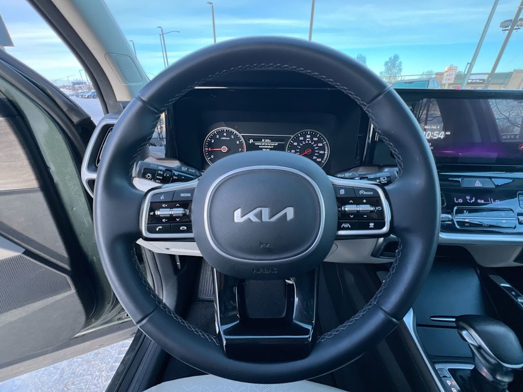 Thumbnail: 2023 Kia Sorento - 2