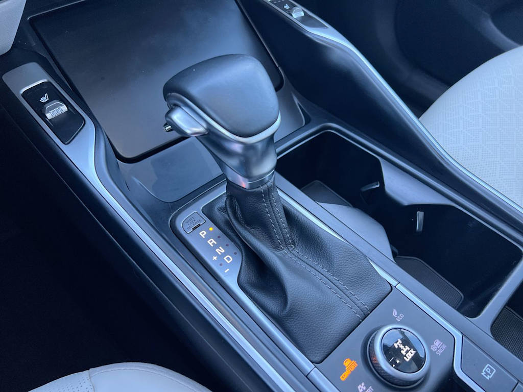 Thumbnail: 2023 Kia Sorento - 12