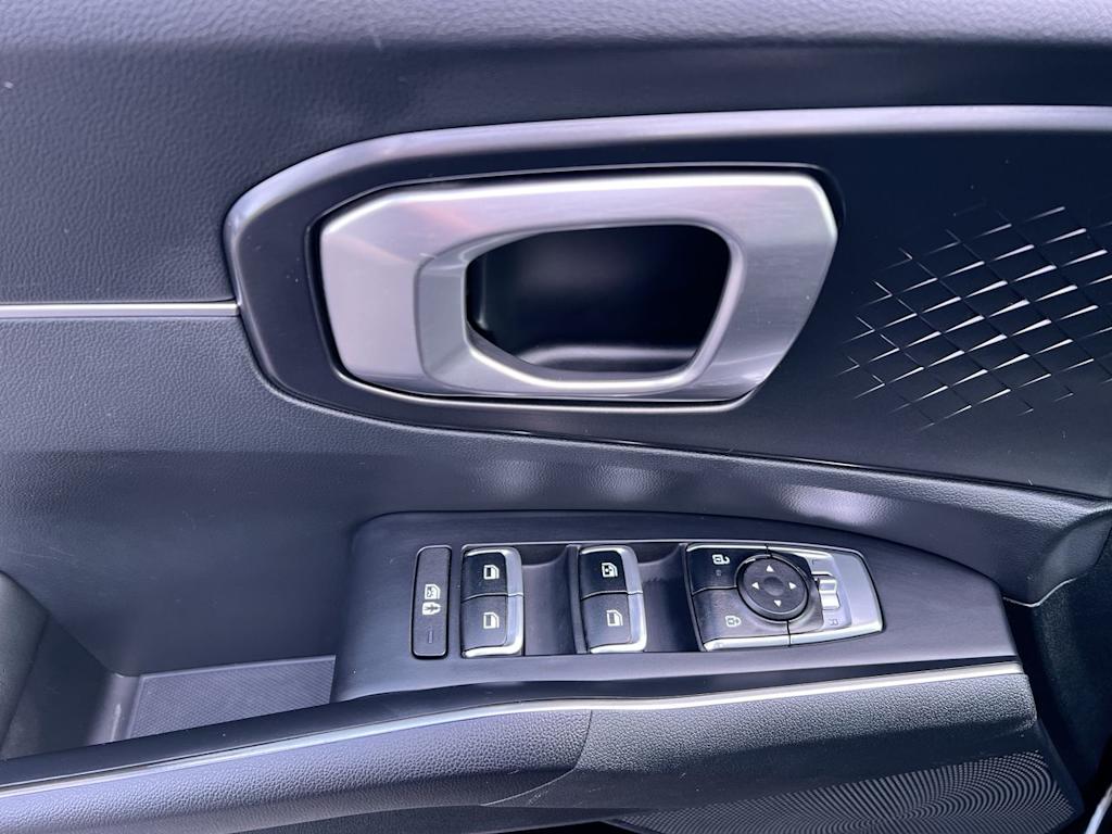 Thumbnail: 2024 Kia Sorento - 21