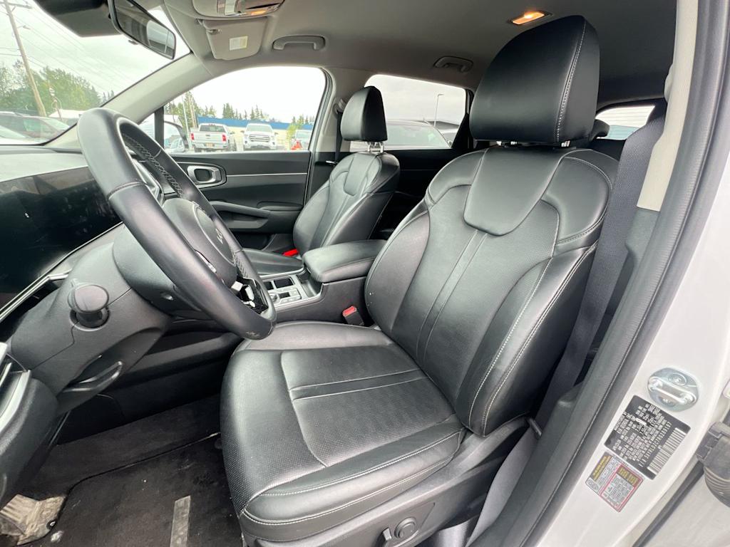 Thumbnail: 2024 Kia Sorento - 8