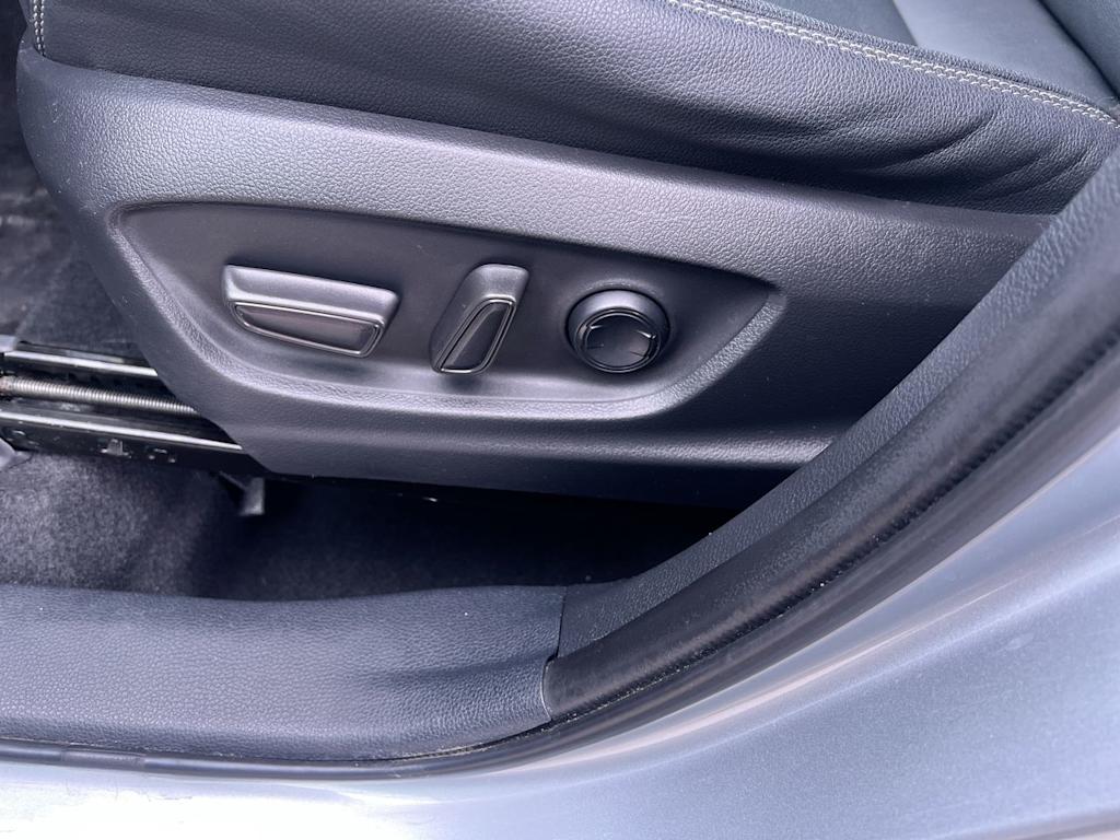 Thumbnail: 2023 Toyota Corolla Cross - 20