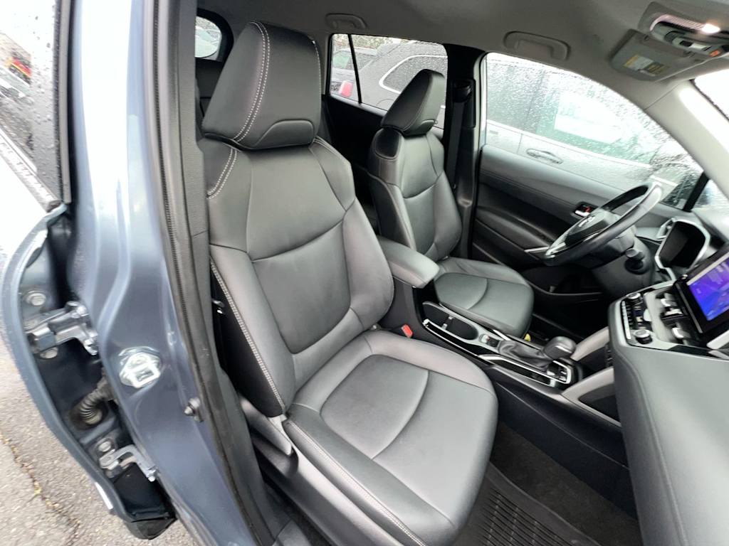 2023 Toyota Corolla Cross XLE - Photo 9