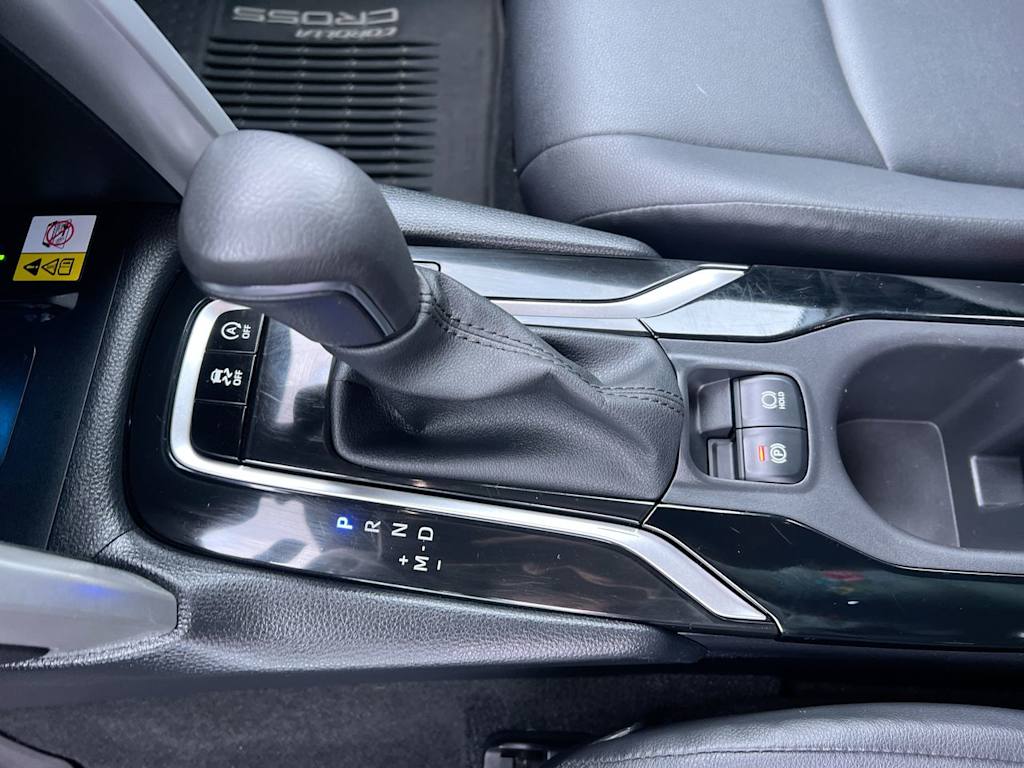 2023 Toyota Corolla Cross XLE - Photo 11