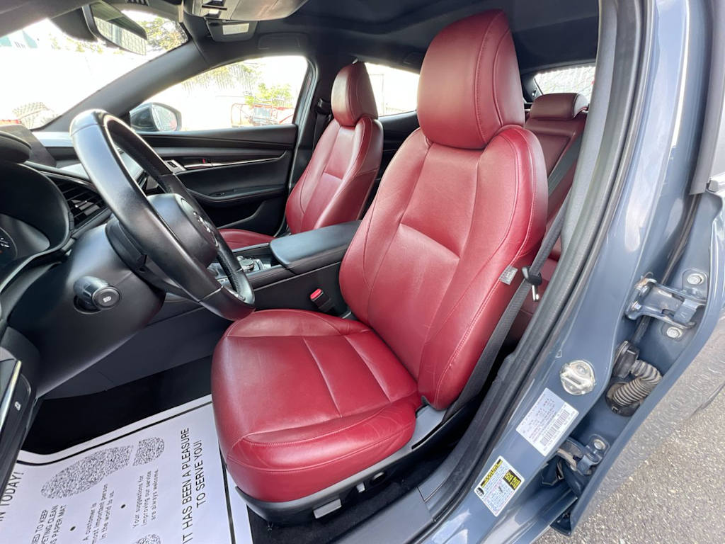 Thumbnail: 2023 Mazda Mazda3 - 9