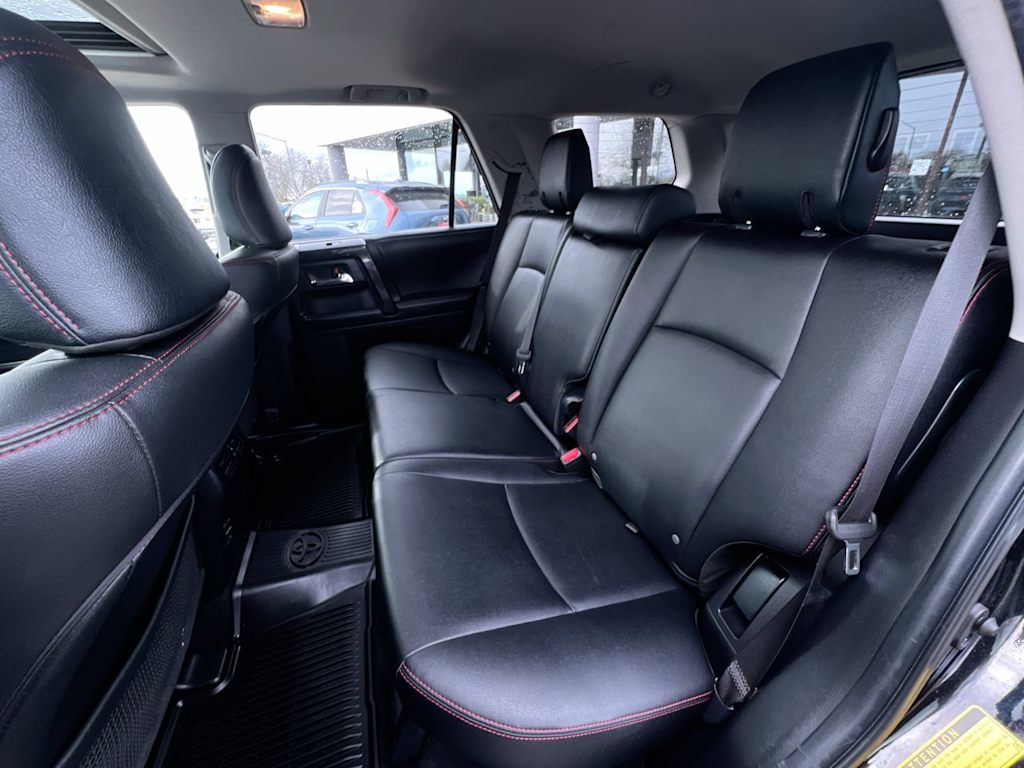 2019 Toyota 4Runner TRD Off Road 9