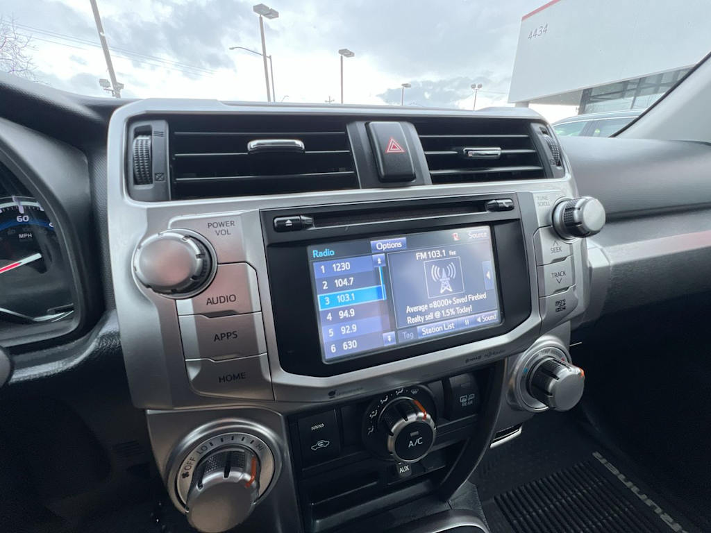 2019 Toyota 4Runner SR5 10