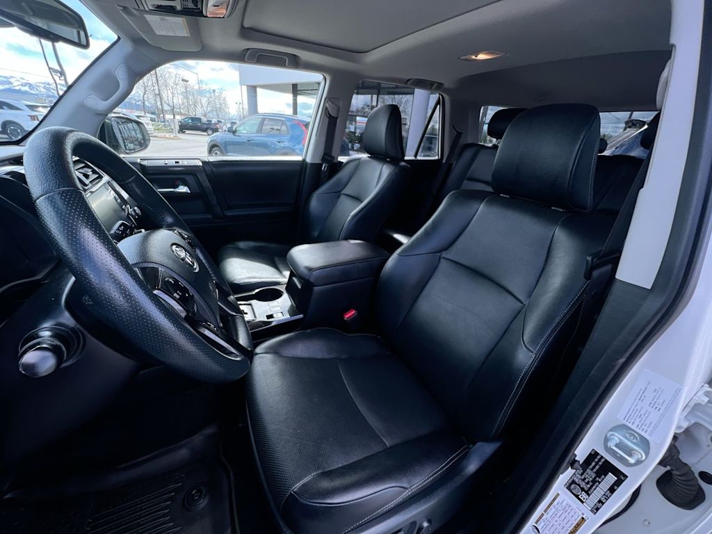 Thumbnail: 2021 Toyota 4Runner - 7