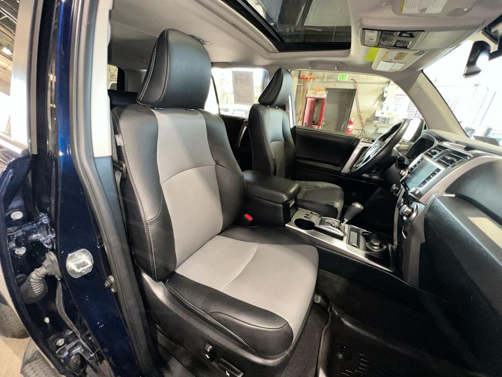 2022 Toyota 4Runner SR5 Premium - Photo 9