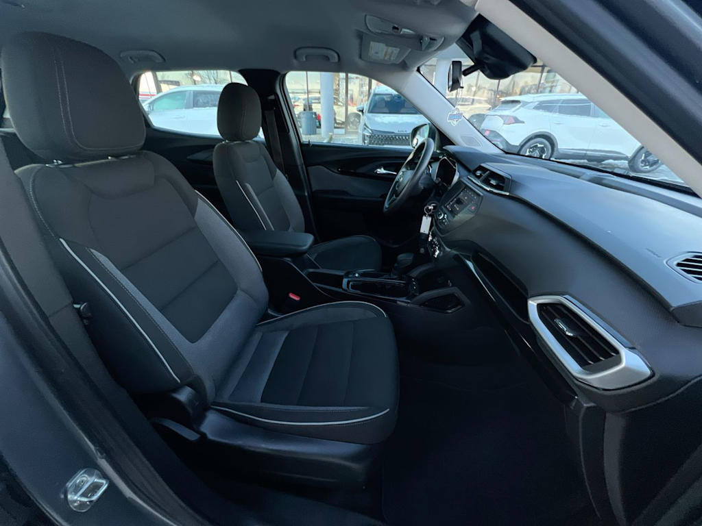 Thumbnail: 2021 Chevrolet TrailBlazer - 28