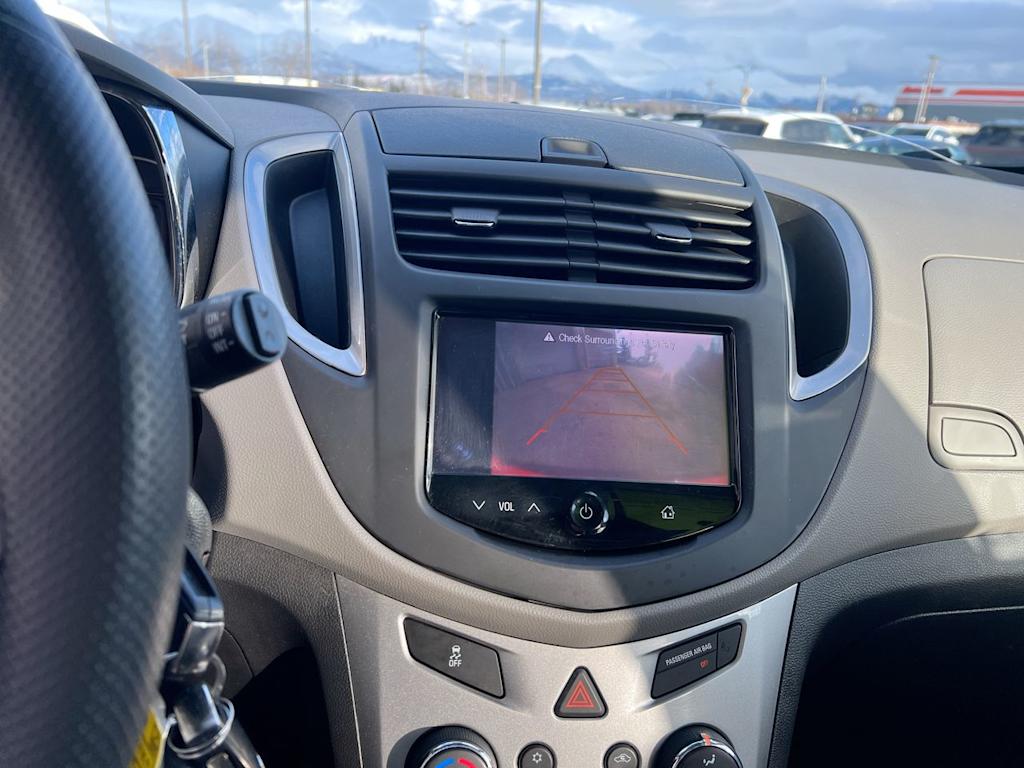 Thumbnail: 2015 Chevrolet Trax - 22