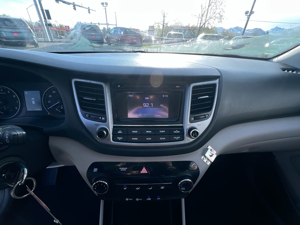 2018 Hyundai Tucson SE 10