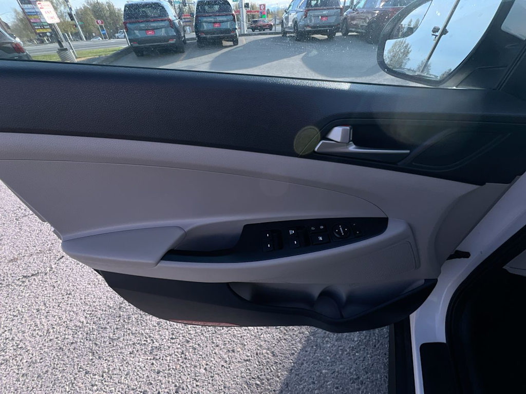 2018 Hyundai Tucson SE 19