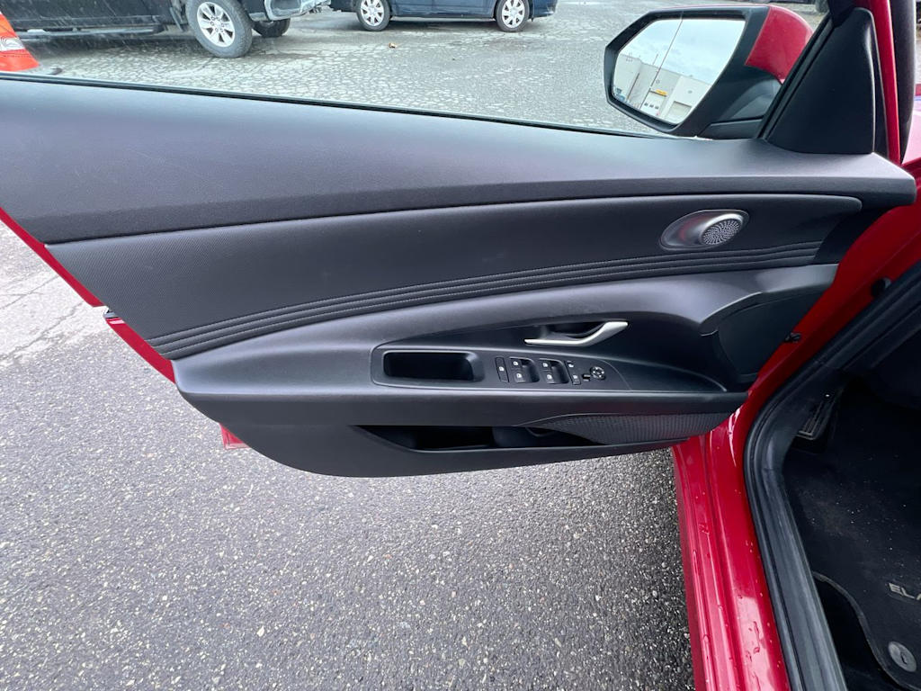 Thumbnail: 2023 Hyundai Elantra - 22