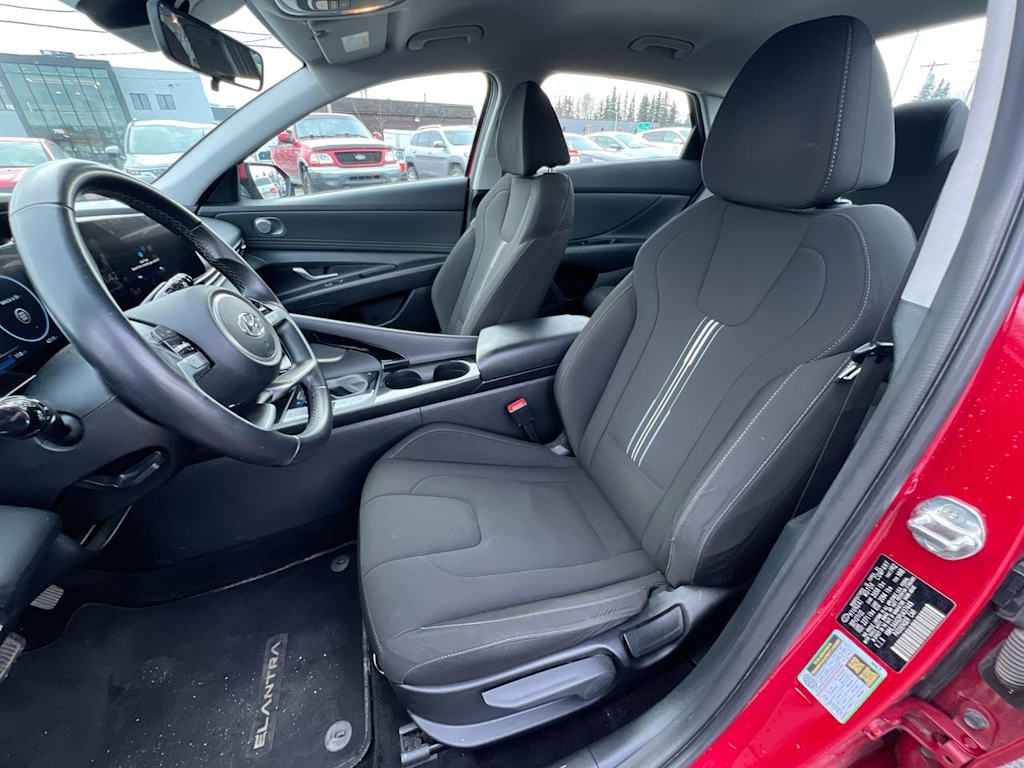 Thumbnail: 2023 Hyundai Elantra - 8