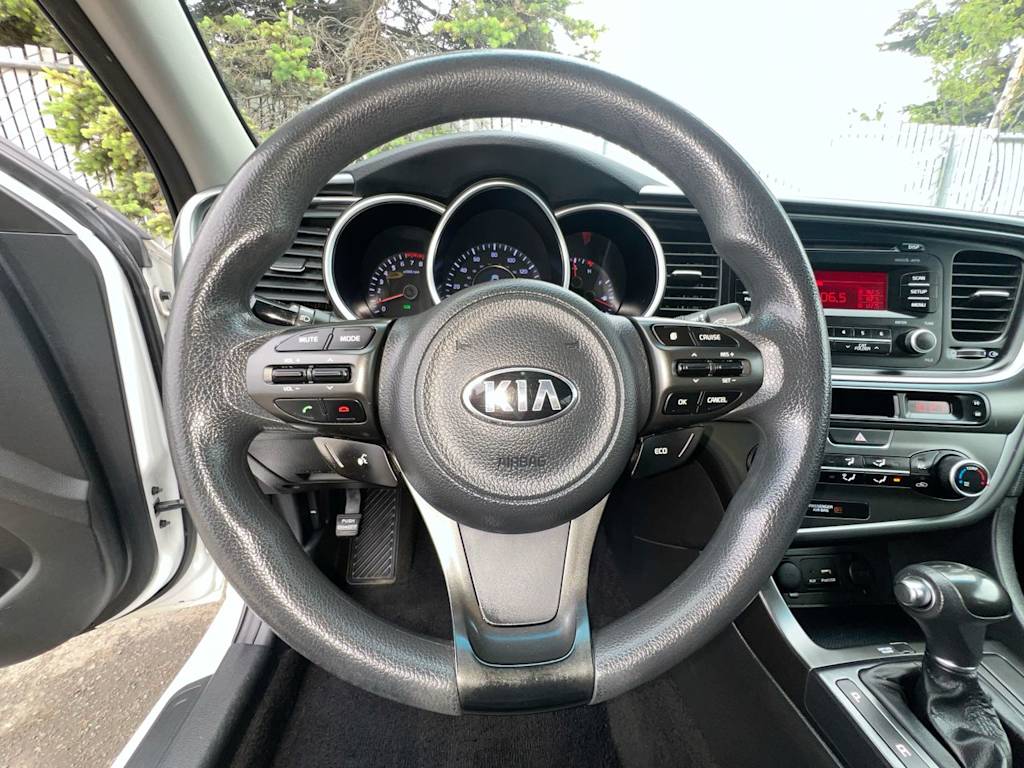 Thumbnail: 2015 Kia Optima - 2