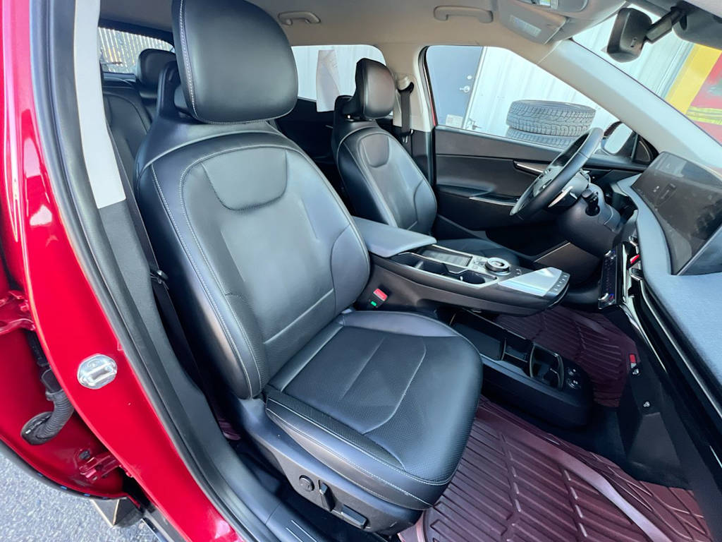 Thumbnail: 2022 Kia EV6 - 9