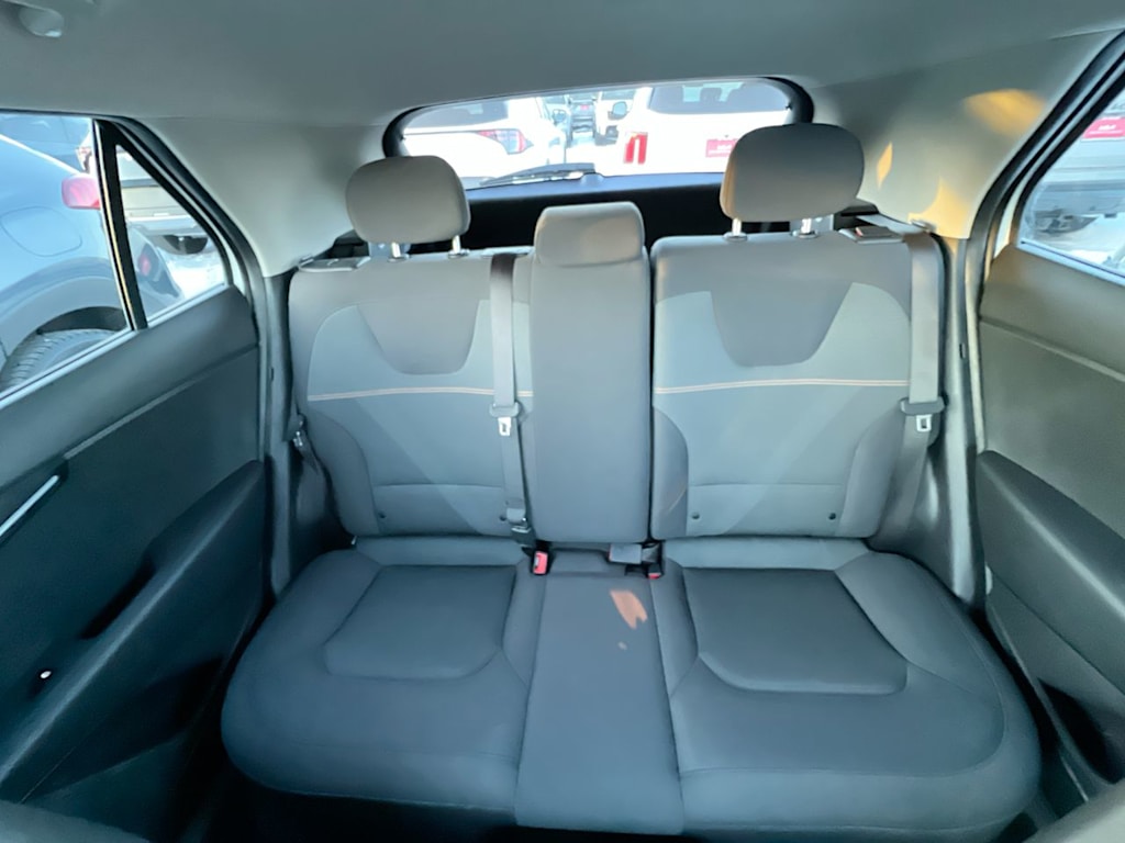 Thumbnail: 2024 Kia Niro - 10