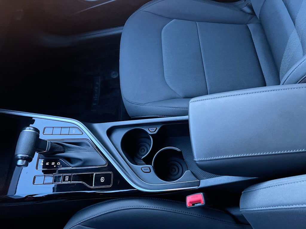 Thumbnail: 2024 Kia Niro - 25