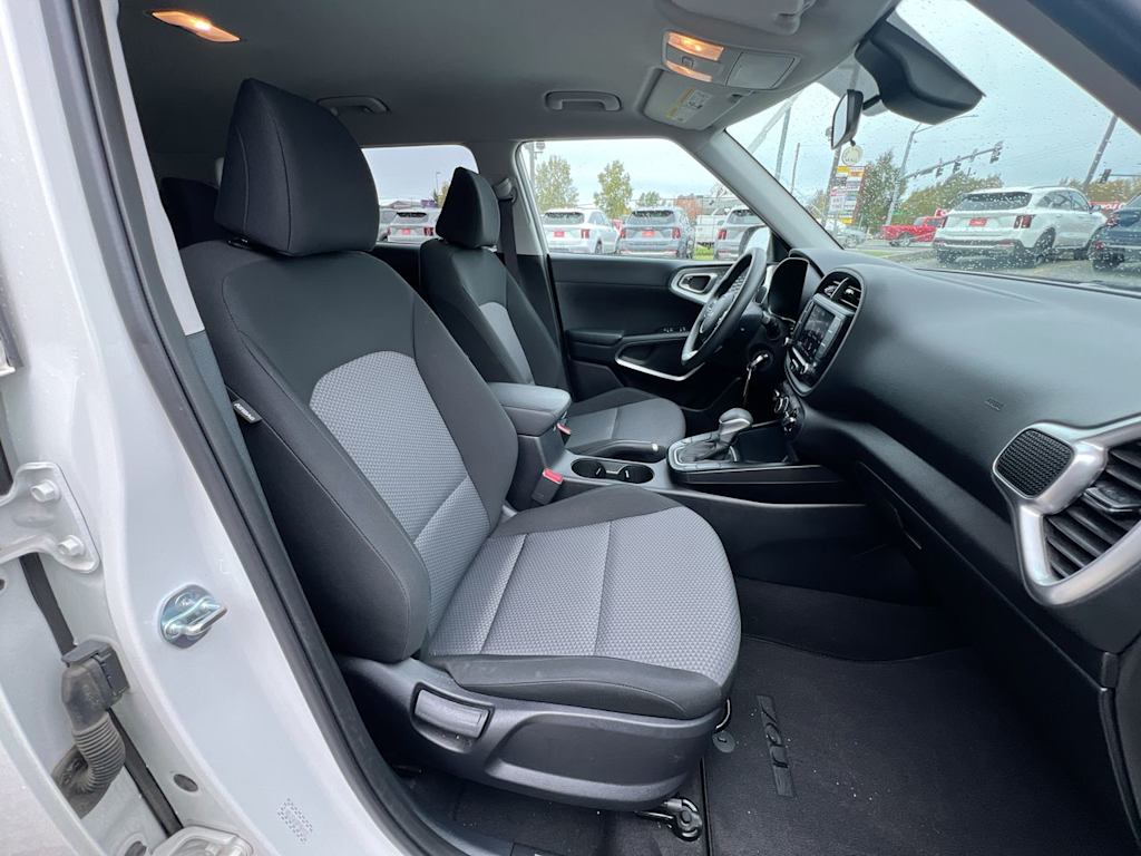 Thumbnail: 2023 Kia Soul - 28