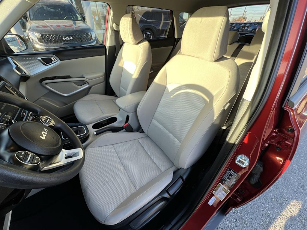 Thumbnail: 2024 Kia Soul - 8
