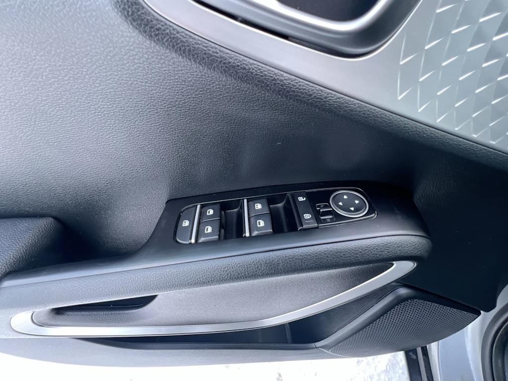 Thumbnail: 2023 Kia Soul - 21