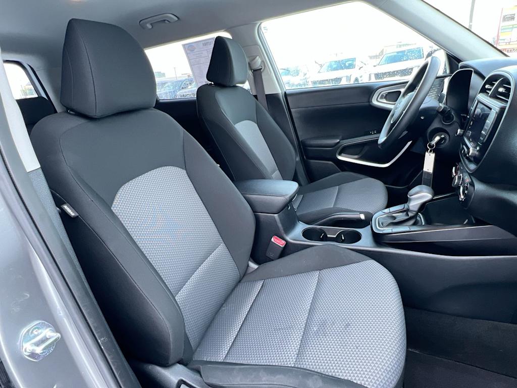 Thumbnail: 2023 Kia Soul - 9