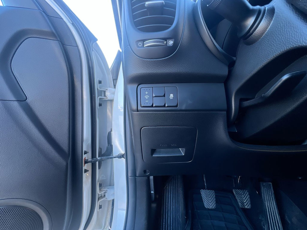 Thumbnail: 2017 Kia Soul - 23