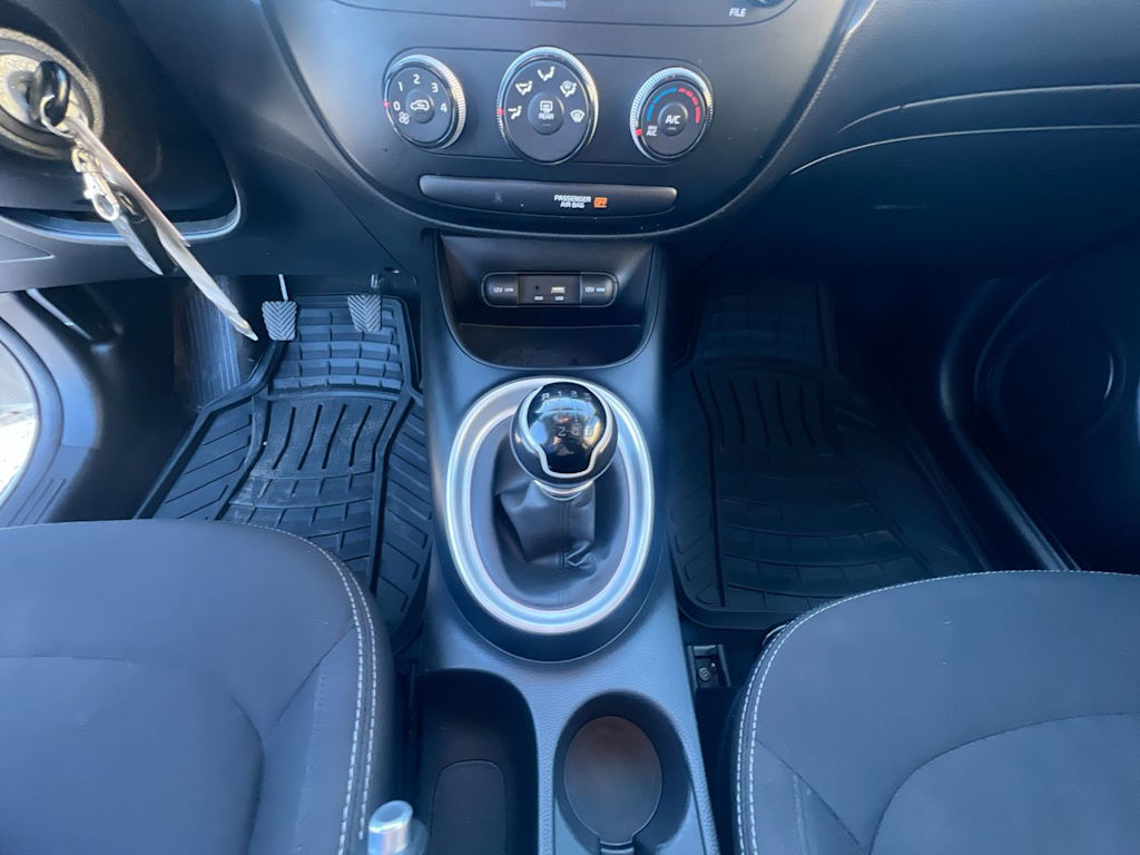 Thumbnail: 2017 Kia Soul - 14