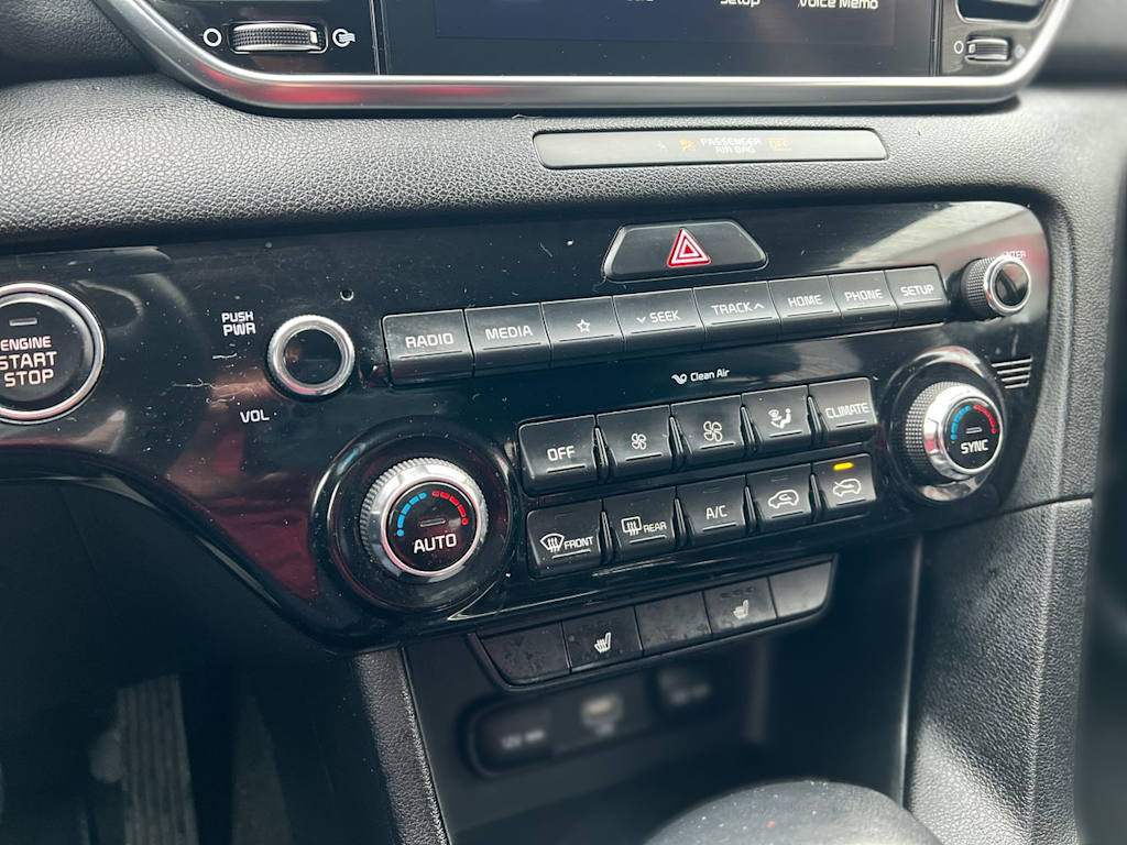 Thumbnail: 2021 Kia Sportage - 23