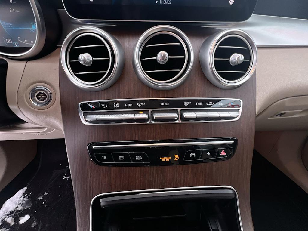 Thumbnail: 2022 Mercedes-Benz GLC - 22