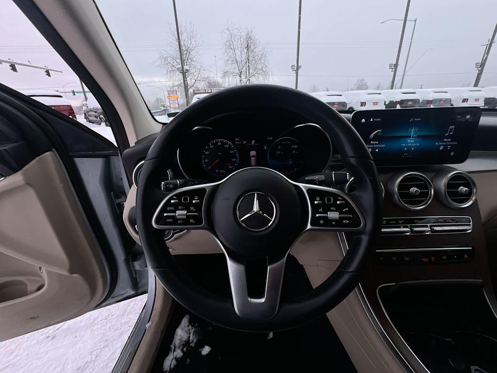 Thumbnail: 2022 Mercedes-Benz GLC - 2