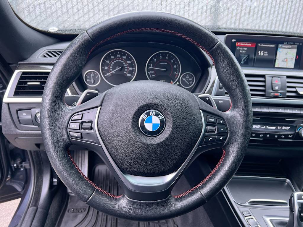 Thumbnail: 2018 BMW 3 Series - 2