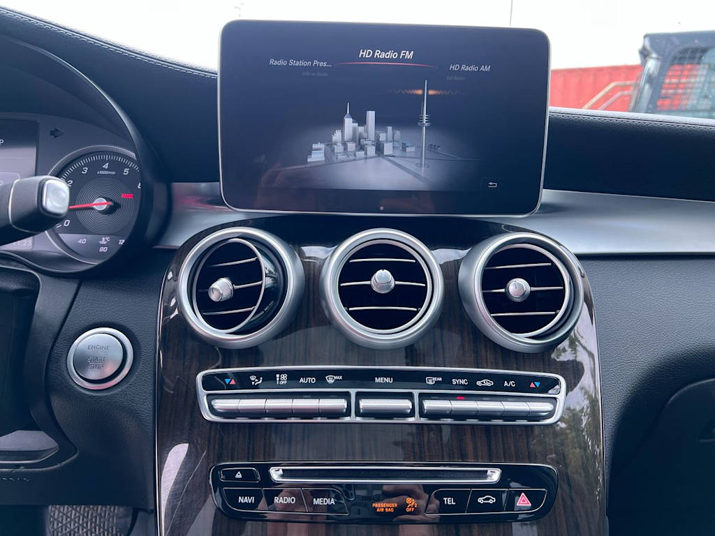 Thumbnail: 2016 Mercedes-Benz GLC - 10