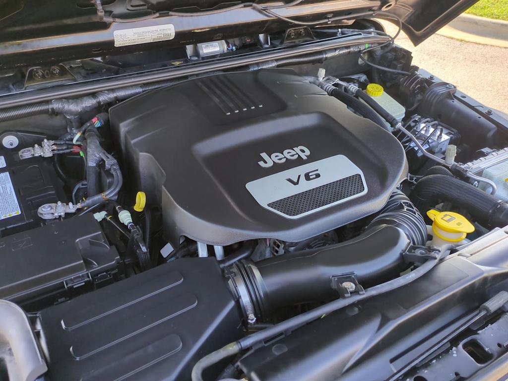 Thumbnail: 2017 Jeep Wrangler - 9