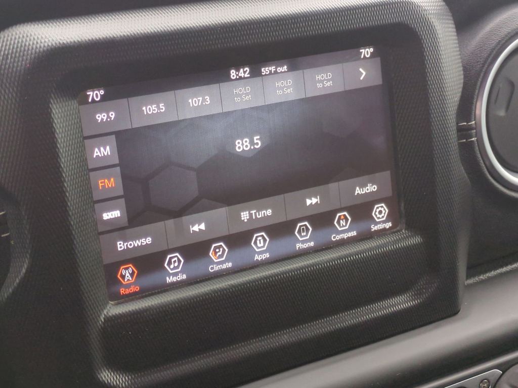 Thumbnail: 2018 Jeep Wrangler - 13