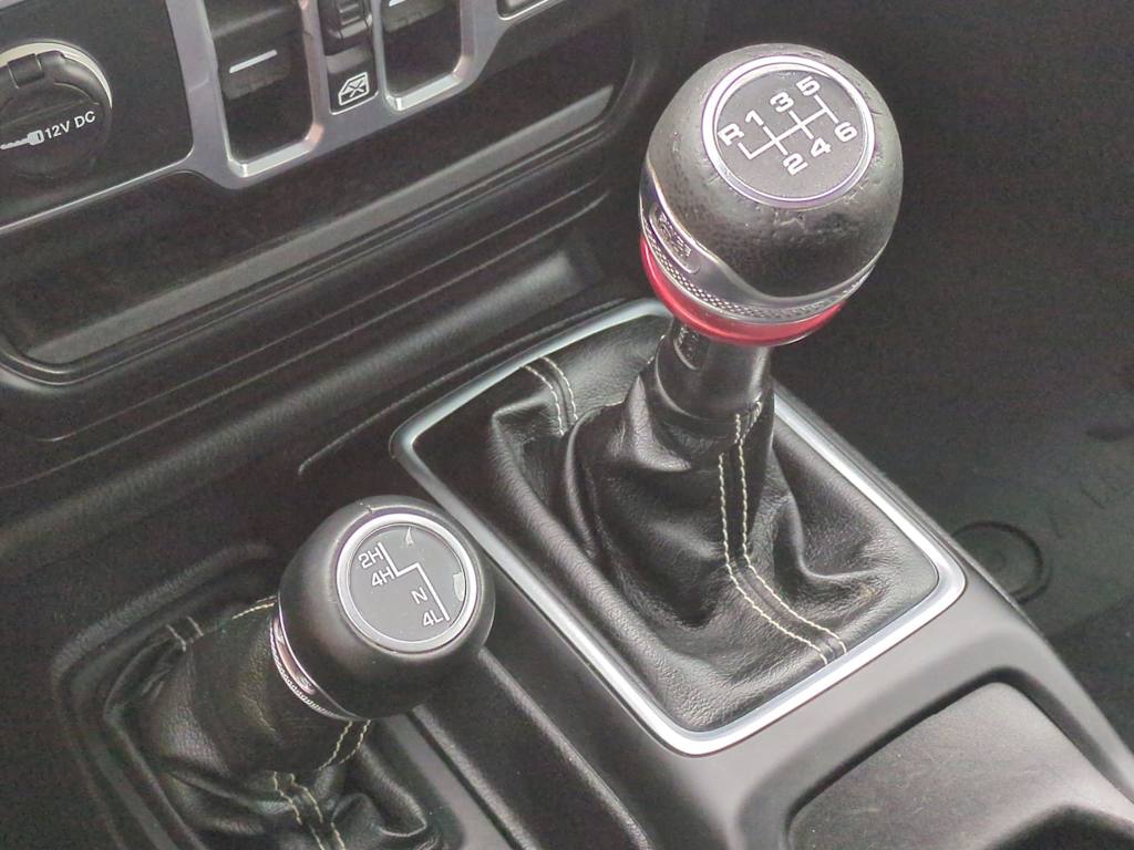 Thumbnail: 2018 Jeep Wrangler - 14