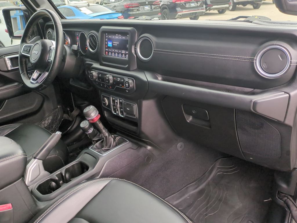 Thumbnail: 2018 Jeep Wrangler - 12