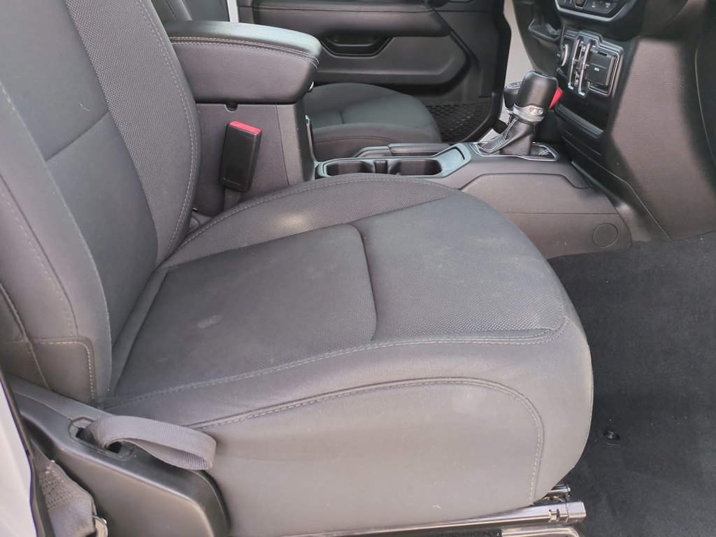 Thumbnail: 2022 Jeep Wrangler - 11