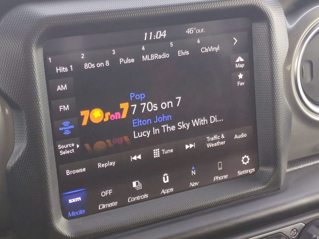 Thumbnail: 2022 Jeep Wrangler - 14