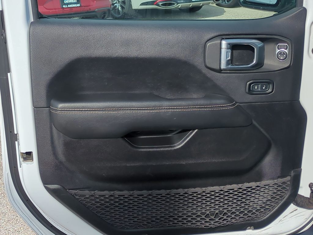 Thumbnail: 2022 Jeep Wrangler - 30