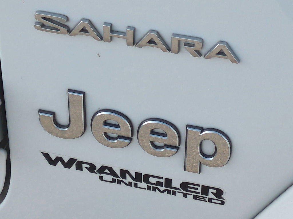 Thumbnail: 2022 Jeep Wrangler - 33