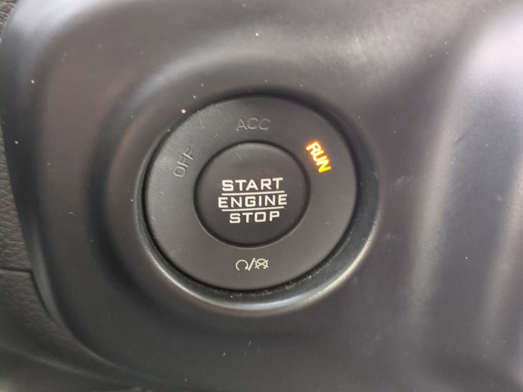 Thumbnail: 2022 Jeep Wrangler - 26