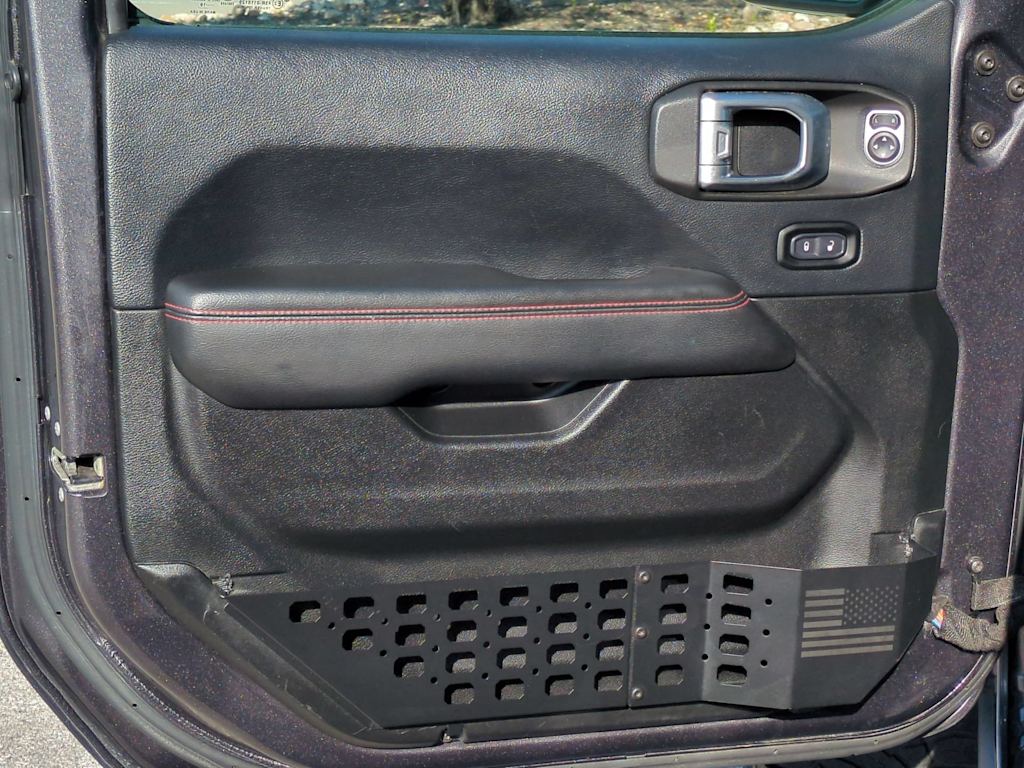 Thumbnail: 2019 Jeep Wrangler - 29