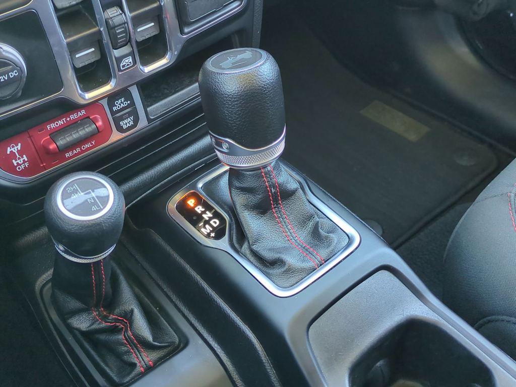 Thumbnail: 2023 Jeep Wrangler - 16